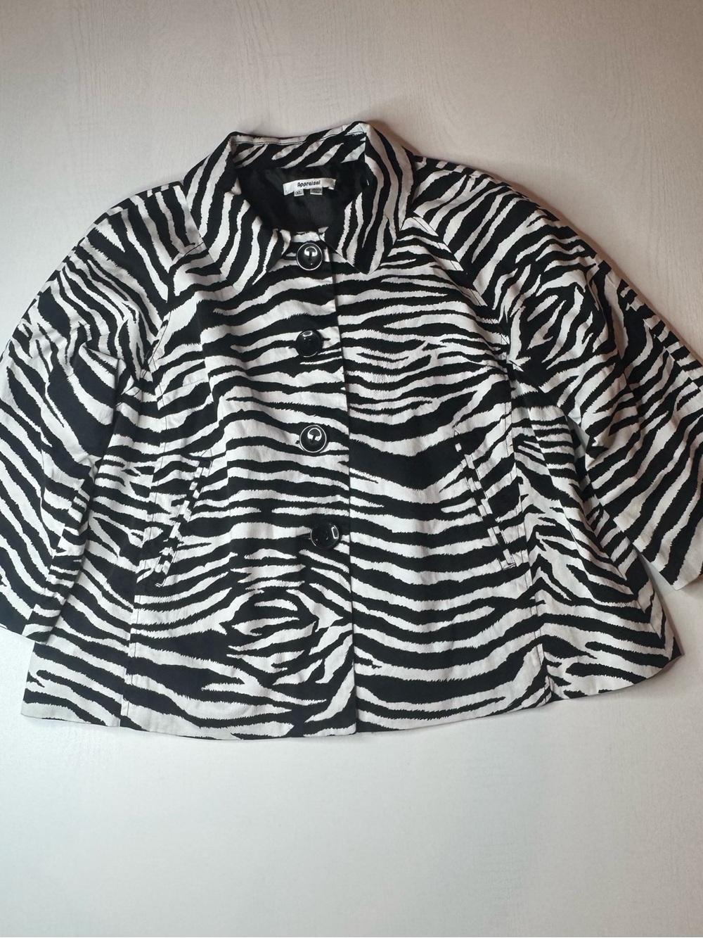 Appraisal Zebra Print Statement Jacket Wide Sleeve XL